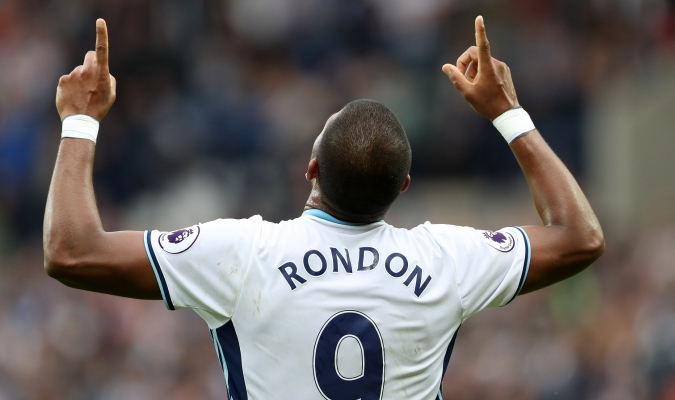Salomón Rondón celebrates his 27th birthday with a goal & an assist