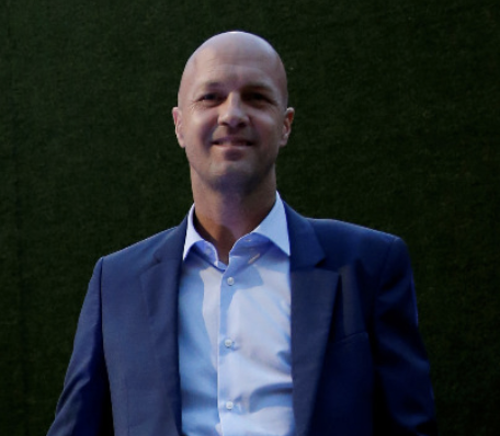Jordi Cruyff looks back on dad’s legacy, time at  Barcelona & Manchester United & current coaching role in China