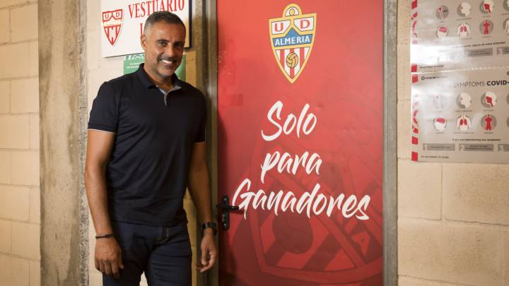 Gomes charla con AS de sus inicios, su percepción sobre el fútbol y el juego que quiere aplicar al Almería